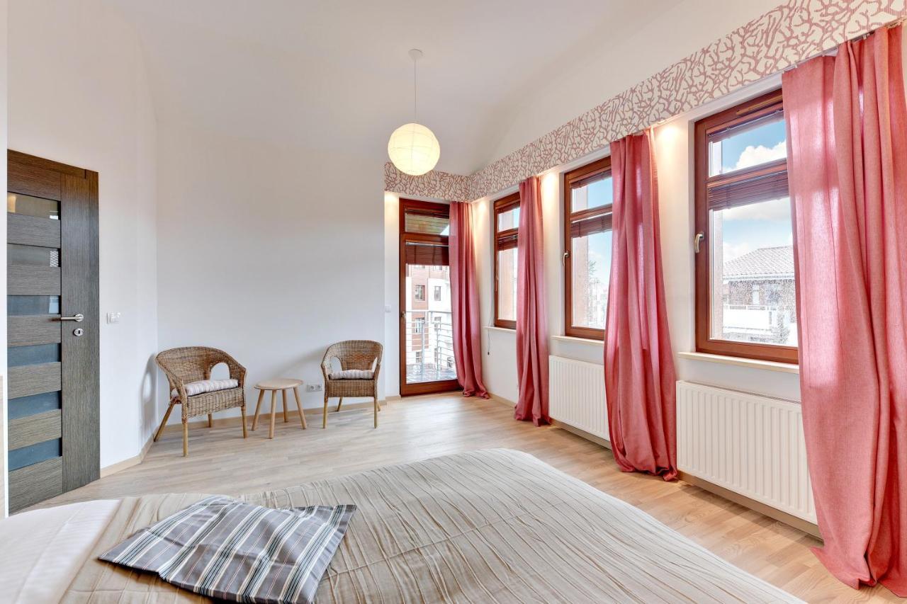 Grand Apartments - Neptun Park Sunny 2 Bedrooms Apartment グダニスク エクステリア 写真