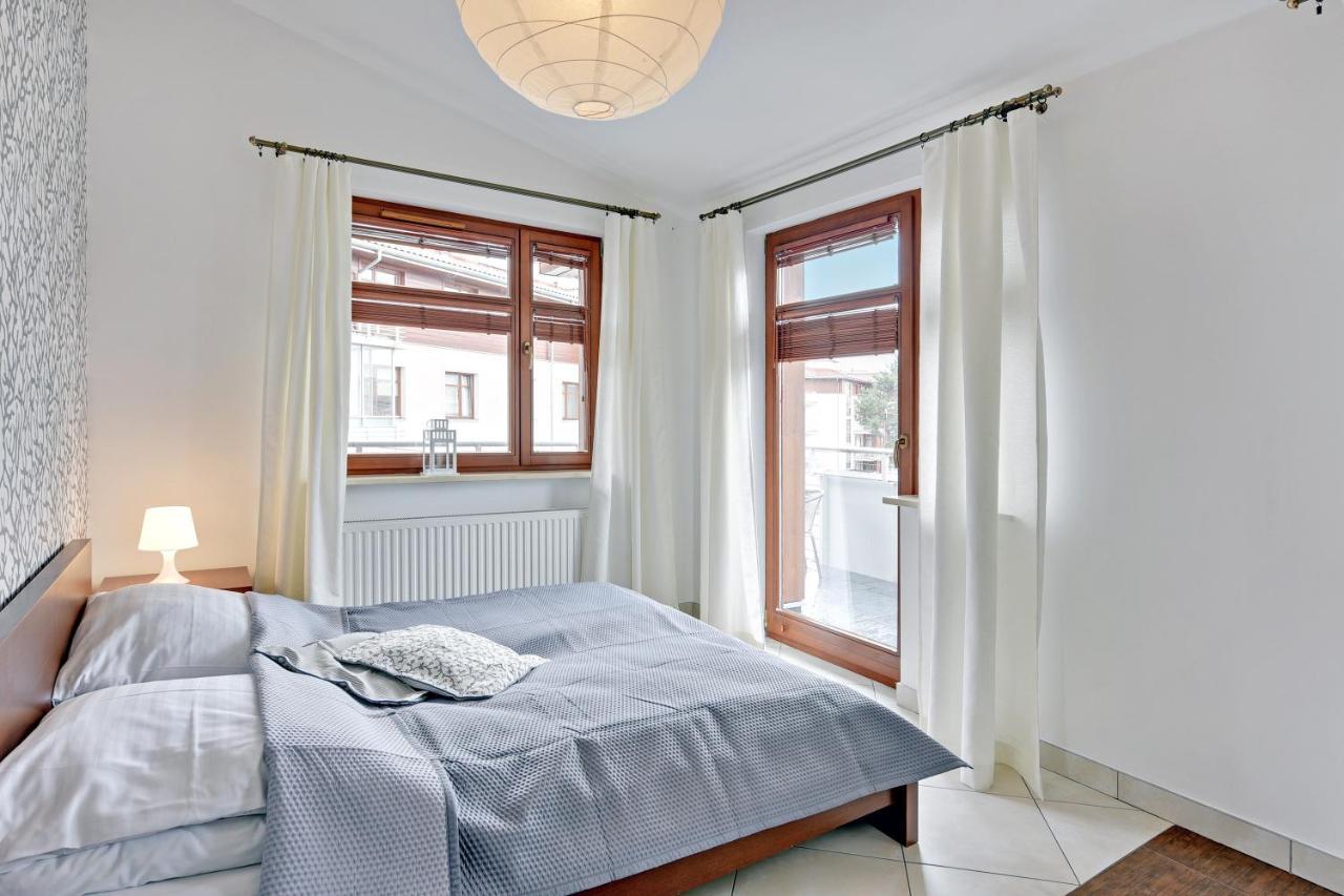Grand Apartments - Neptun Park Sunny 2 Bedrooms Apartment グダニスク エクステリア 写真