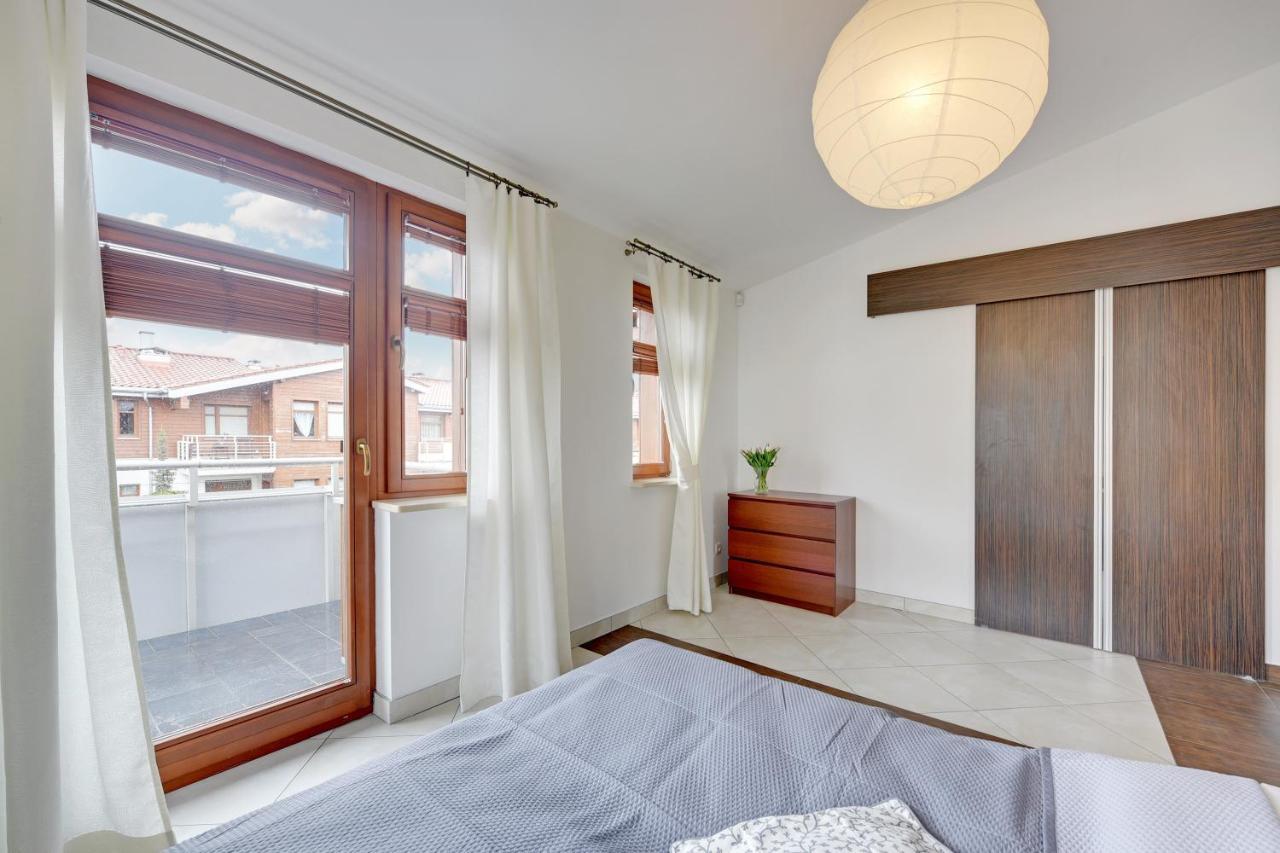Grand Apartments - Neptun Park Sunny 2 Bedrooms Apartment グダニスク エクステリア 写真