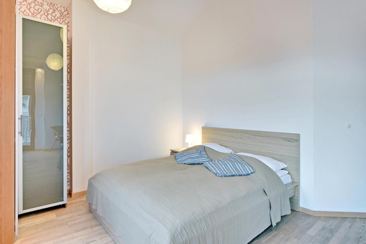 Grand Apartments - Neptun Park Sunny 2 Bedrooms Apartment グダニスク エクステリア 写真